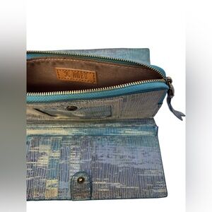 HOBO Gracie Checkbook Wallet in Cracked Glass